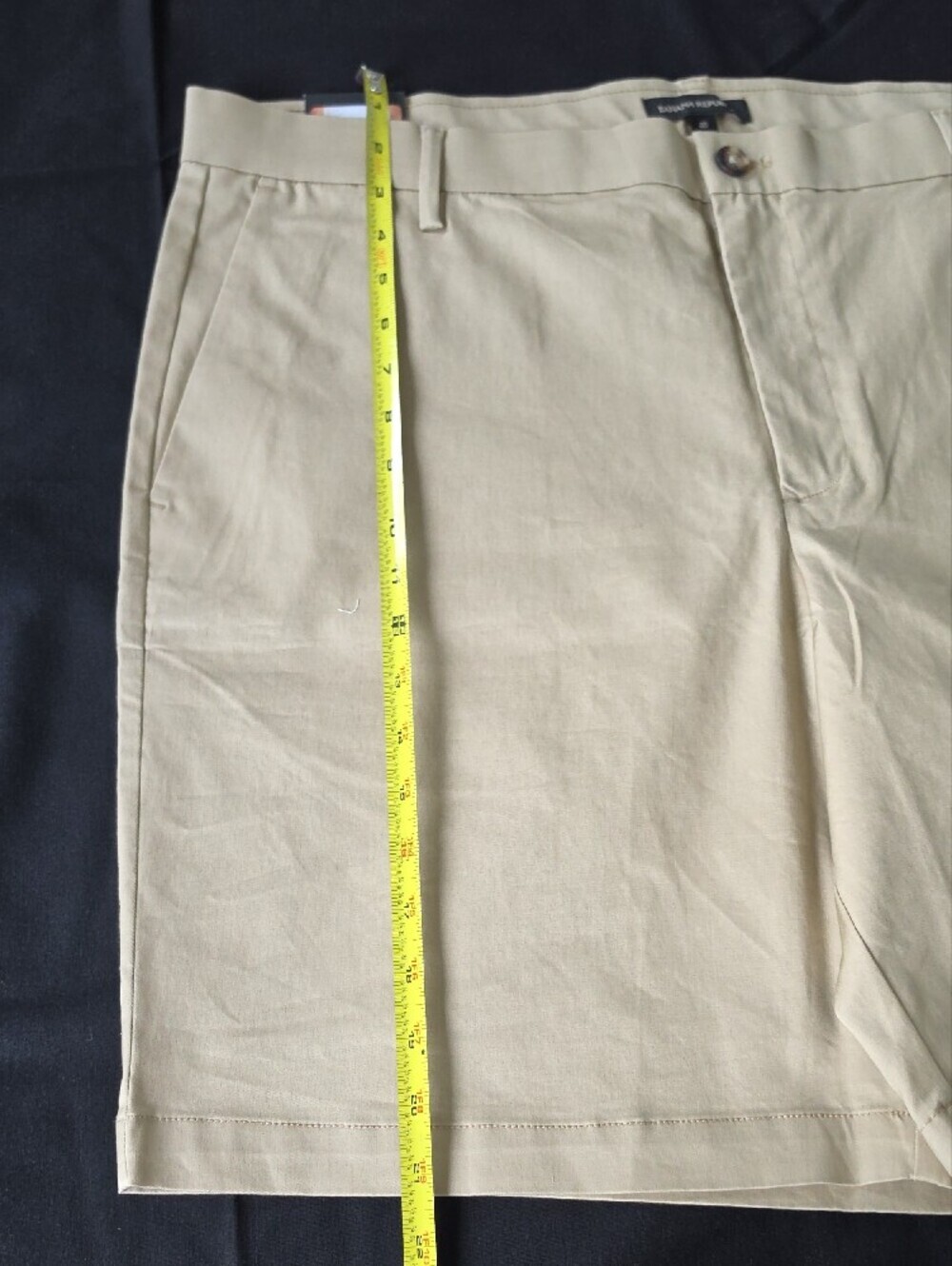 Banana Republic Men's Khaki Flat-Front Shorts - Picture 9 of 12